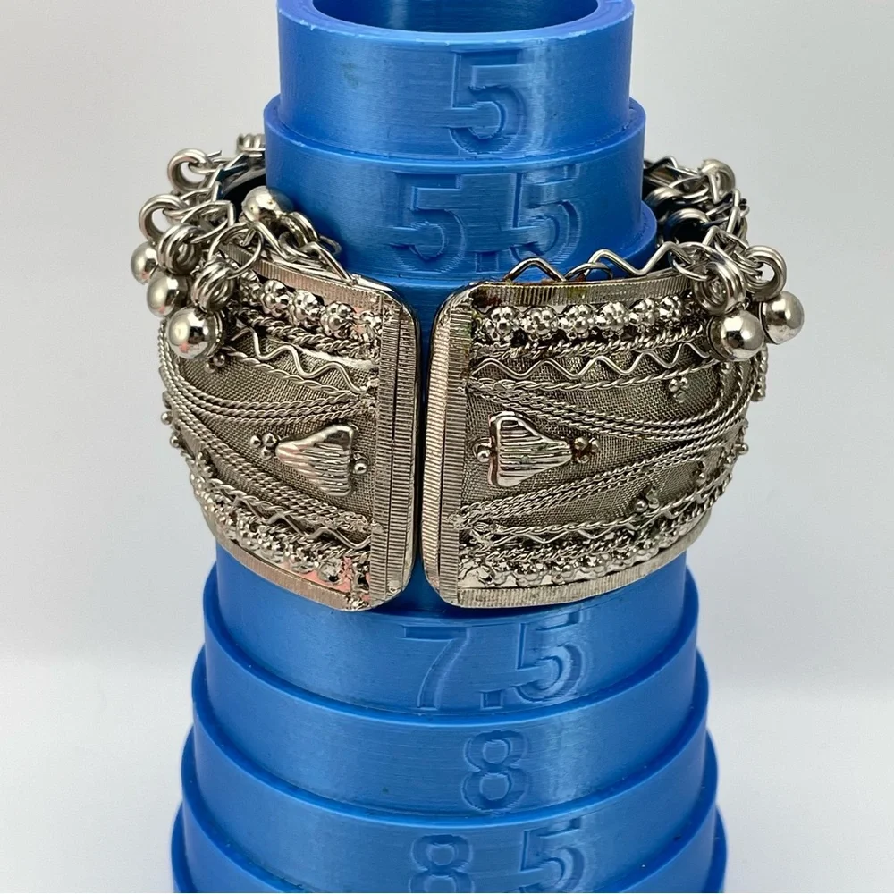 Stunning vintage silvertone wide cuff bracelet with intricate filigree detailing